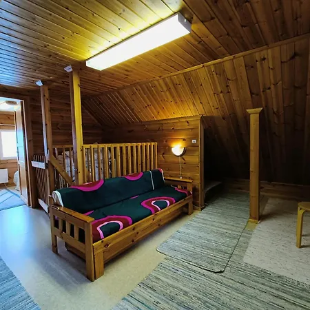 木屋 Hulhavantuvat 2